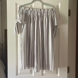 Off-the-Shoulder dress